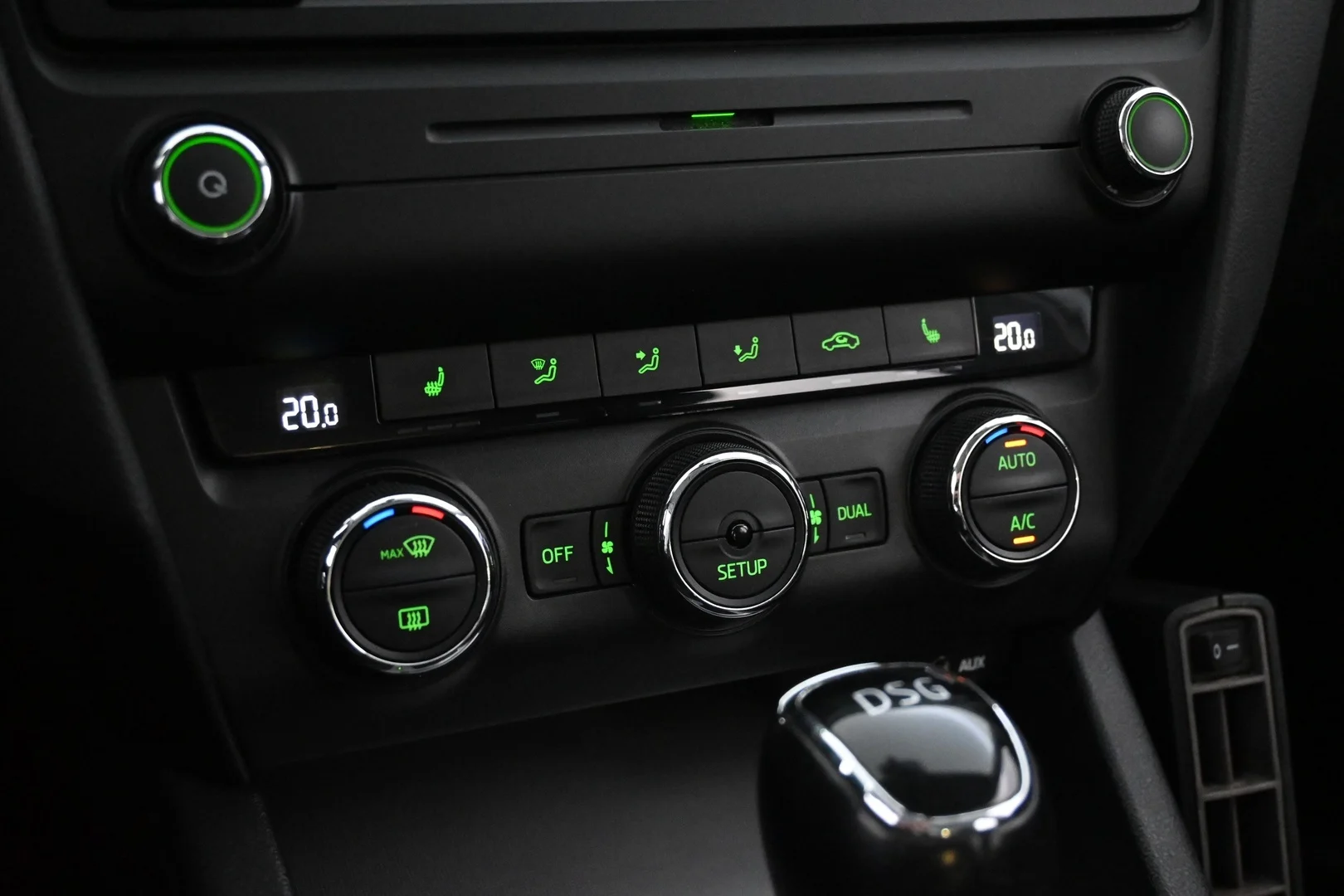 Car Image - 63QWKhyOR99r1KpbvjrjHJ