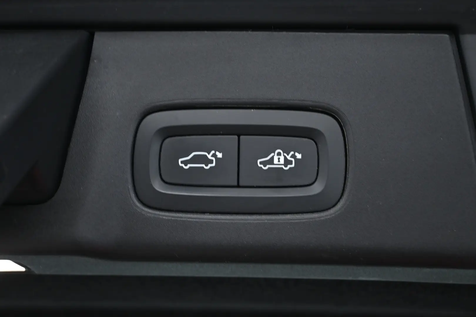 Car Image - 5jOdtWrHWMcKmynxkcQ5D8
