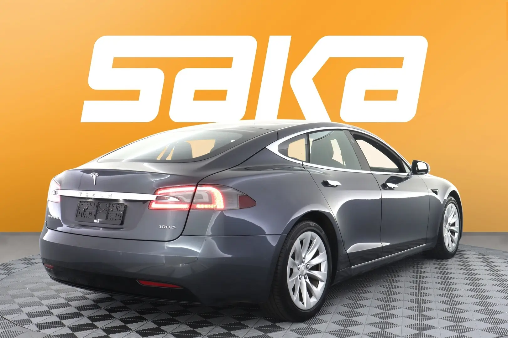 Car Image - c88SvOfYR5ksDAqvTxoUU