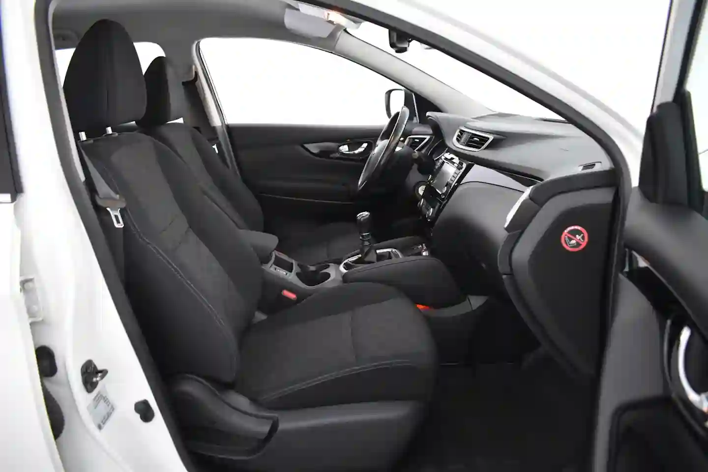 Car Image - 1hKwCaj7XqobHRn7uPAZNI