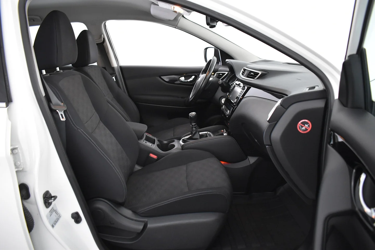 Car Image - 1hKwCaj7XqobHRn7uPAZNI