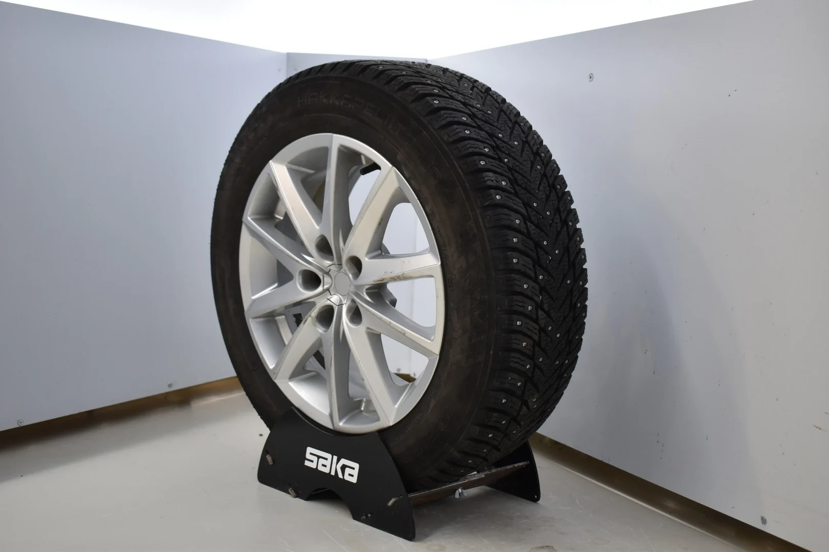 Car Image - 1mM4aGqhPiFrQRTPDVdXn9