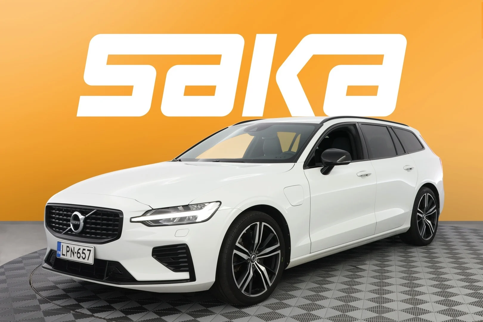 Car Image - 6kkPHiKwprAf9m3aHmhilY
