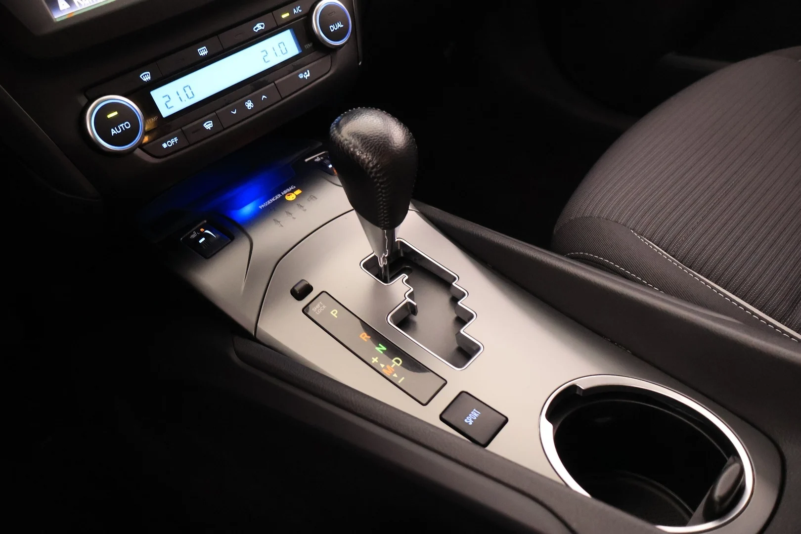 Car Image - 6oCTUAYcg6PTwJvY11lVRn