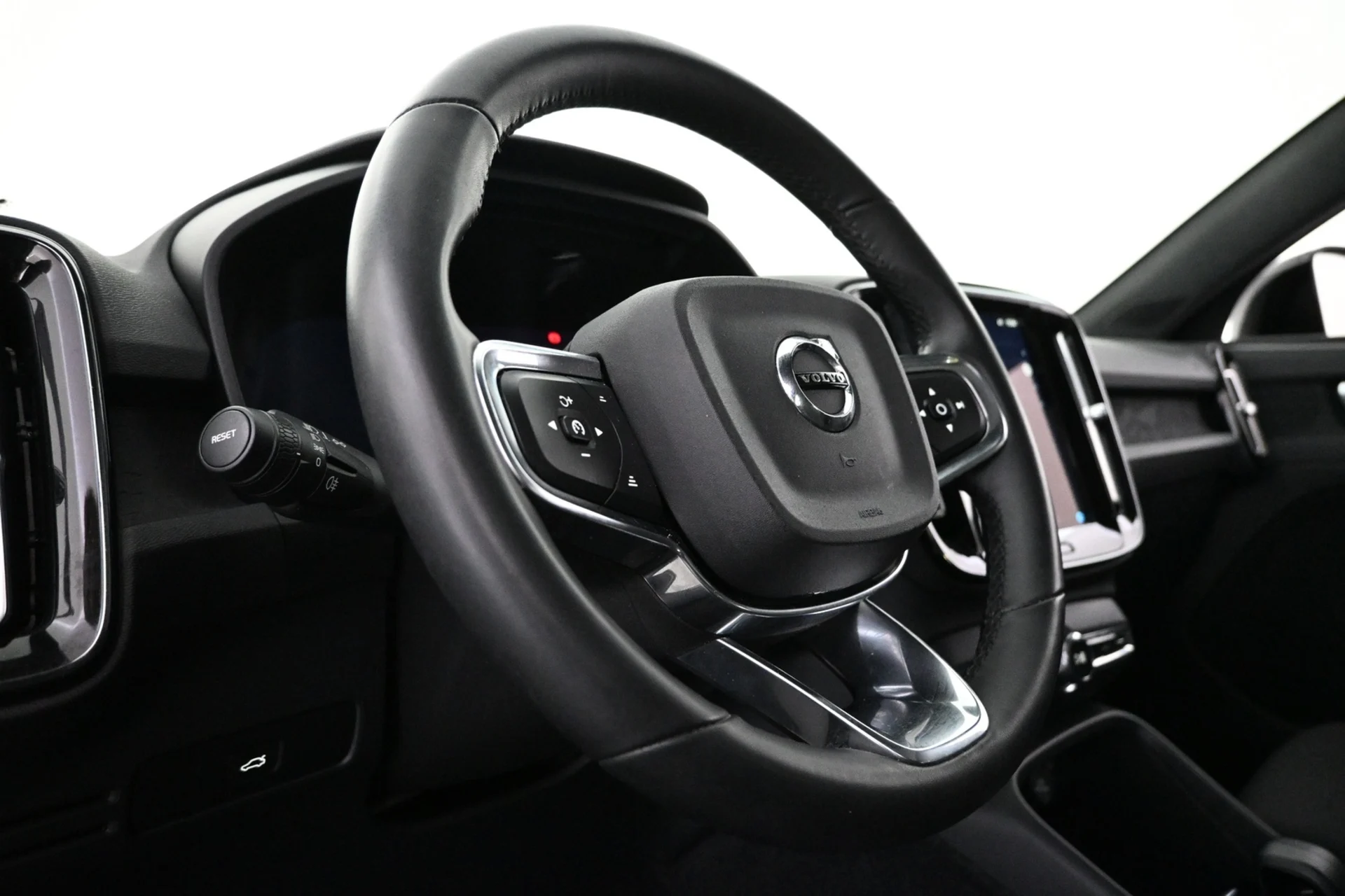 Car Image - 5ahwXkM3wurUkDDDPxl7w0