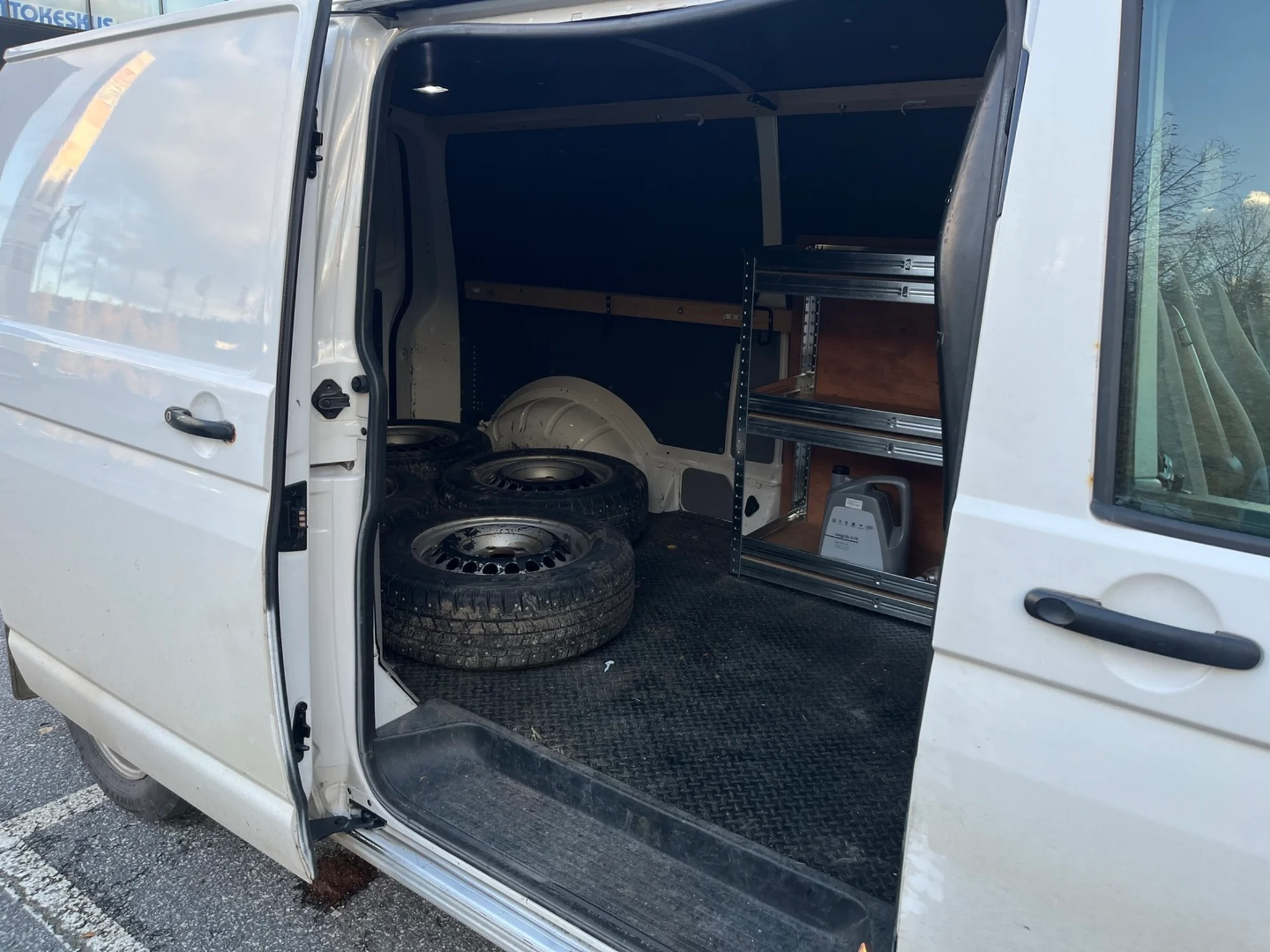 Car Image - JO2tEBwctKqiXl2SVK3mp