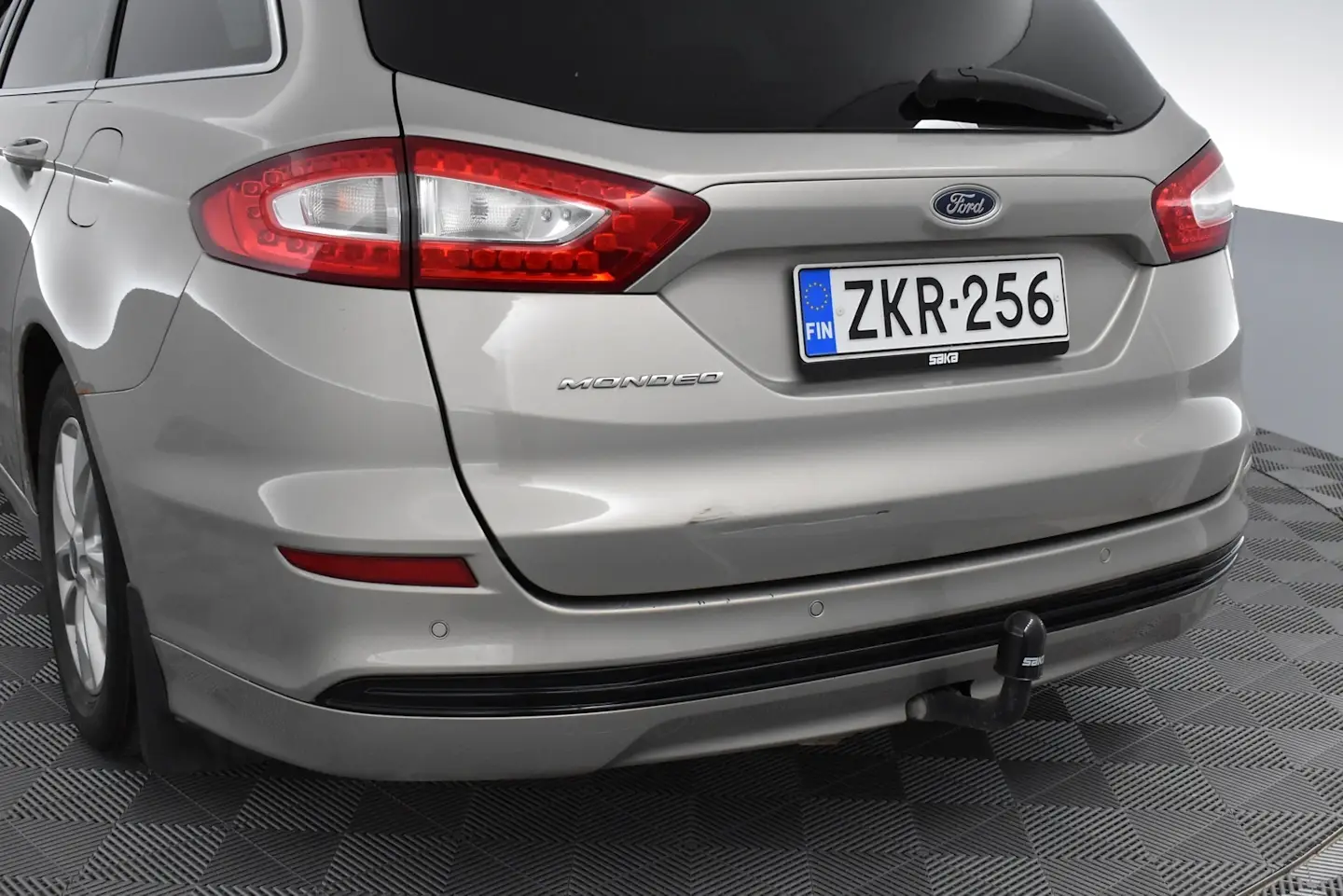 Car Image - eVG27zK8pwbeufiCfn0n0