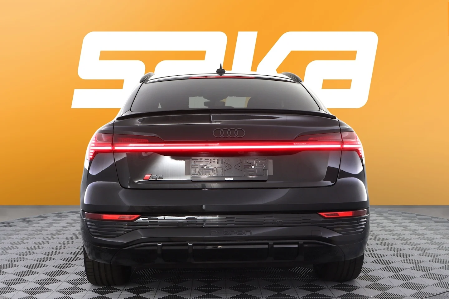 Car Image - 3SeTrWVFpMxFcxx8TpHywU