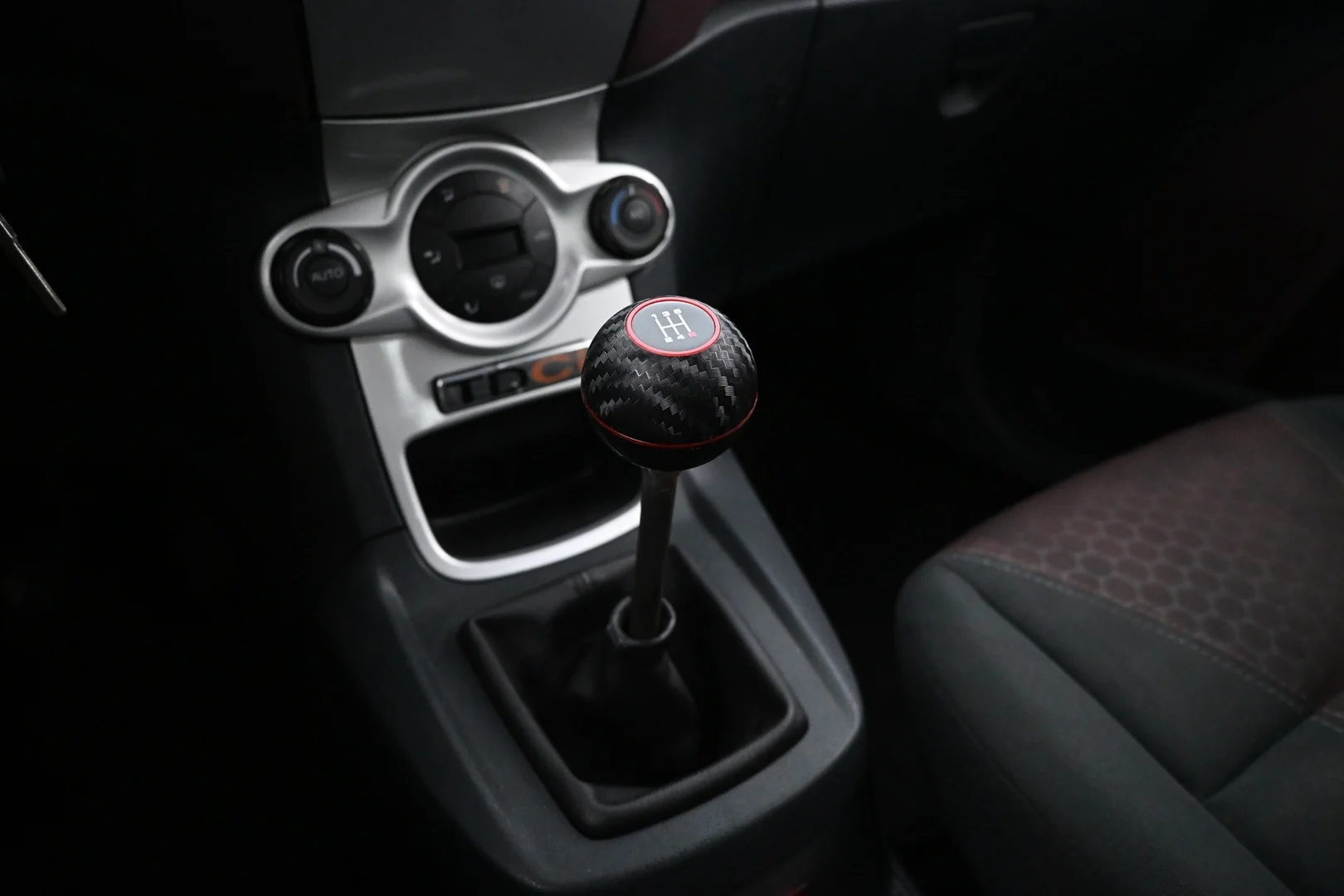Car Image - 6J61LkNJs3Jkl2nFPBn3qa