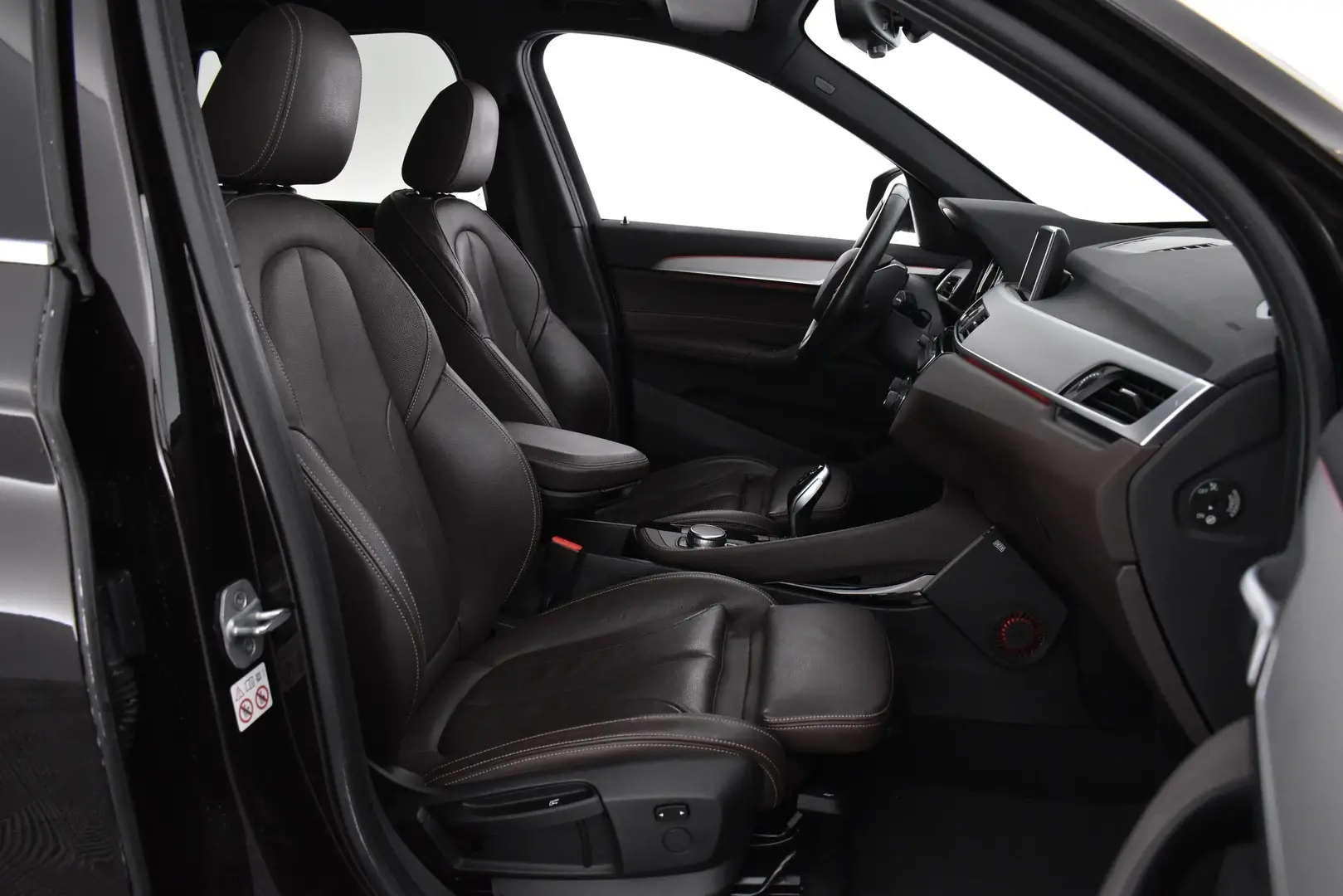 Car Image - 1BcrXf7zM4VyWaR5oYEuRp