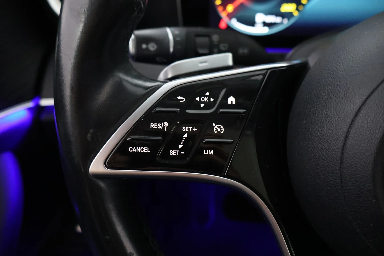Car Image - 4SA7YsfF8f6We8WAcEsILE