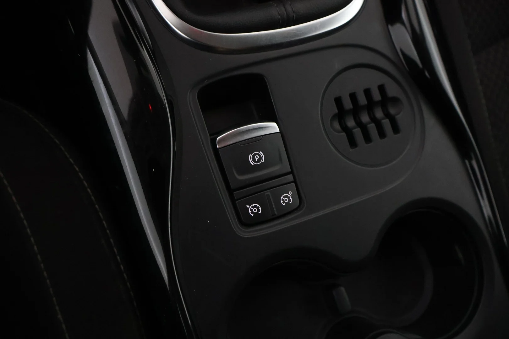 Car Image - 1g6PcQBNuN24qX0IvLibp0