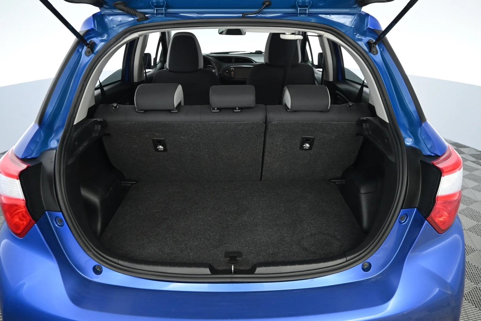 Car Image - 1efoTCRAEaTy5vCrv07D0x