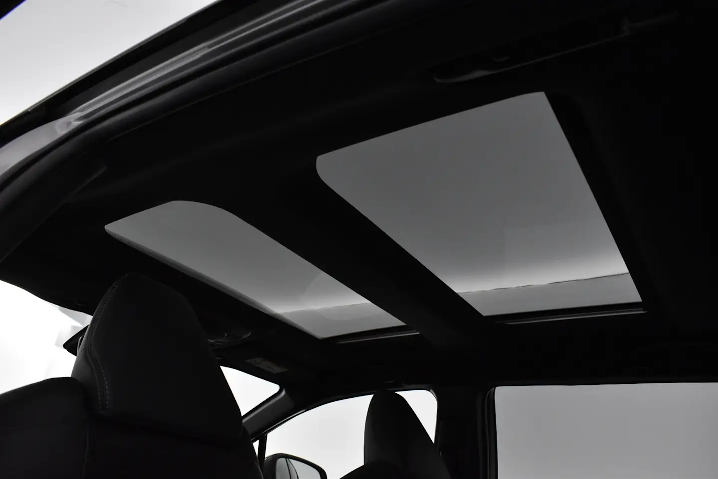 Car Image - 39J1SLYLeAf1WLSjpZKFYD