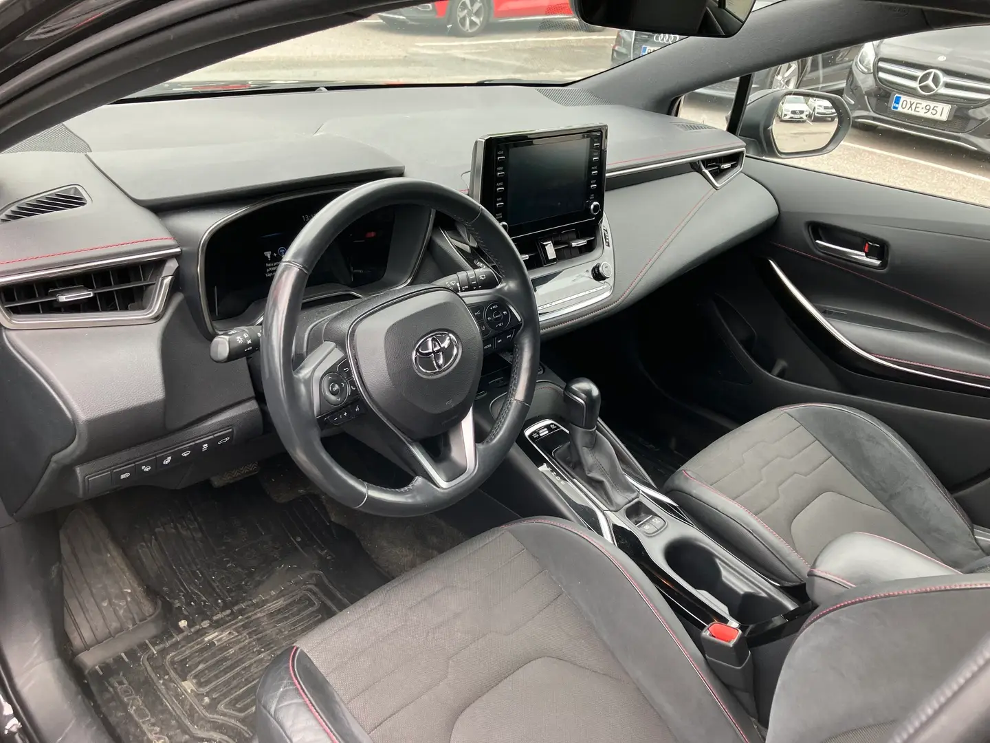 Car Image - 3i4RMFwS7Fce1W54pXEabh