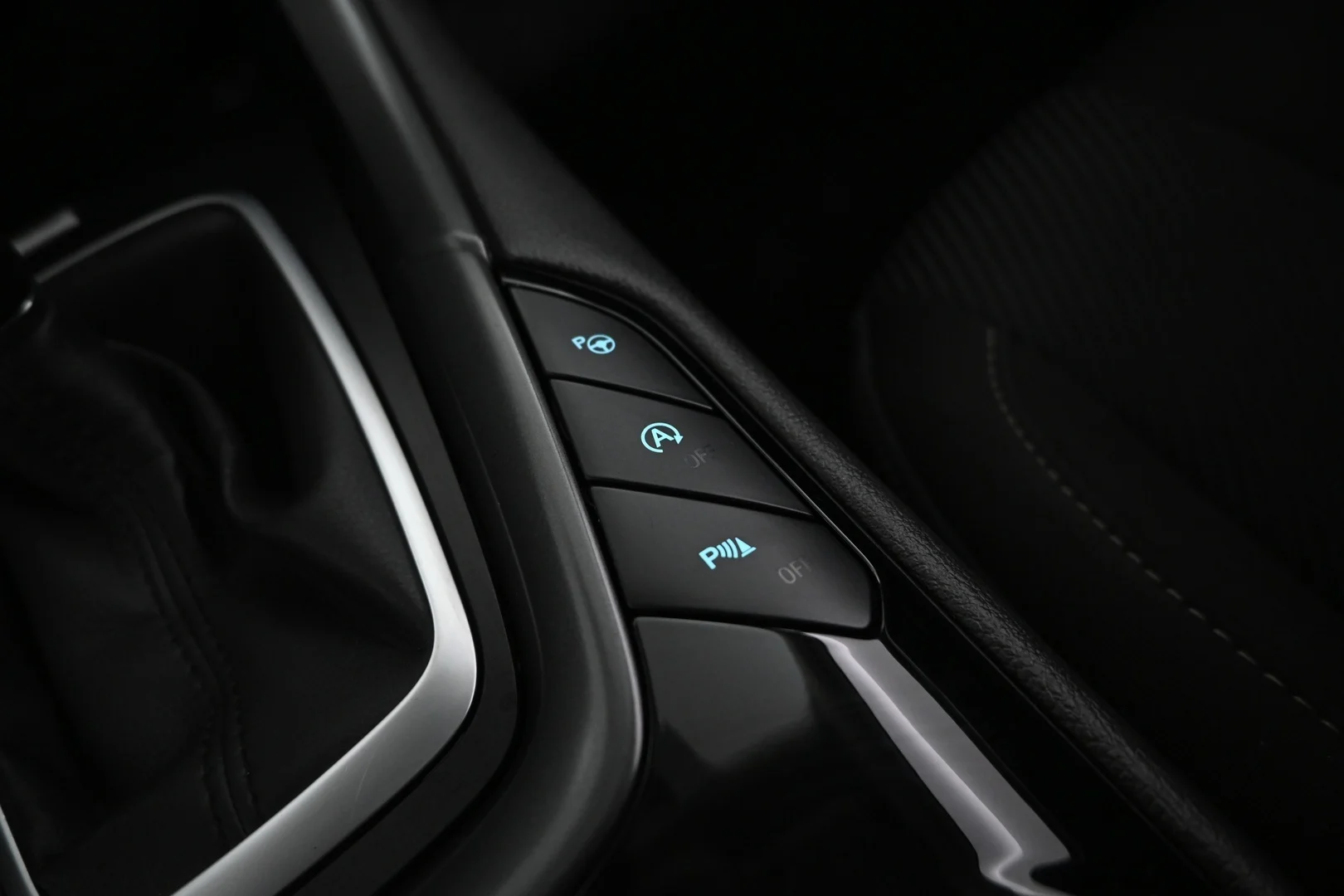 Car Image - 61JXP0tbHtWT9RUb8y07jJ