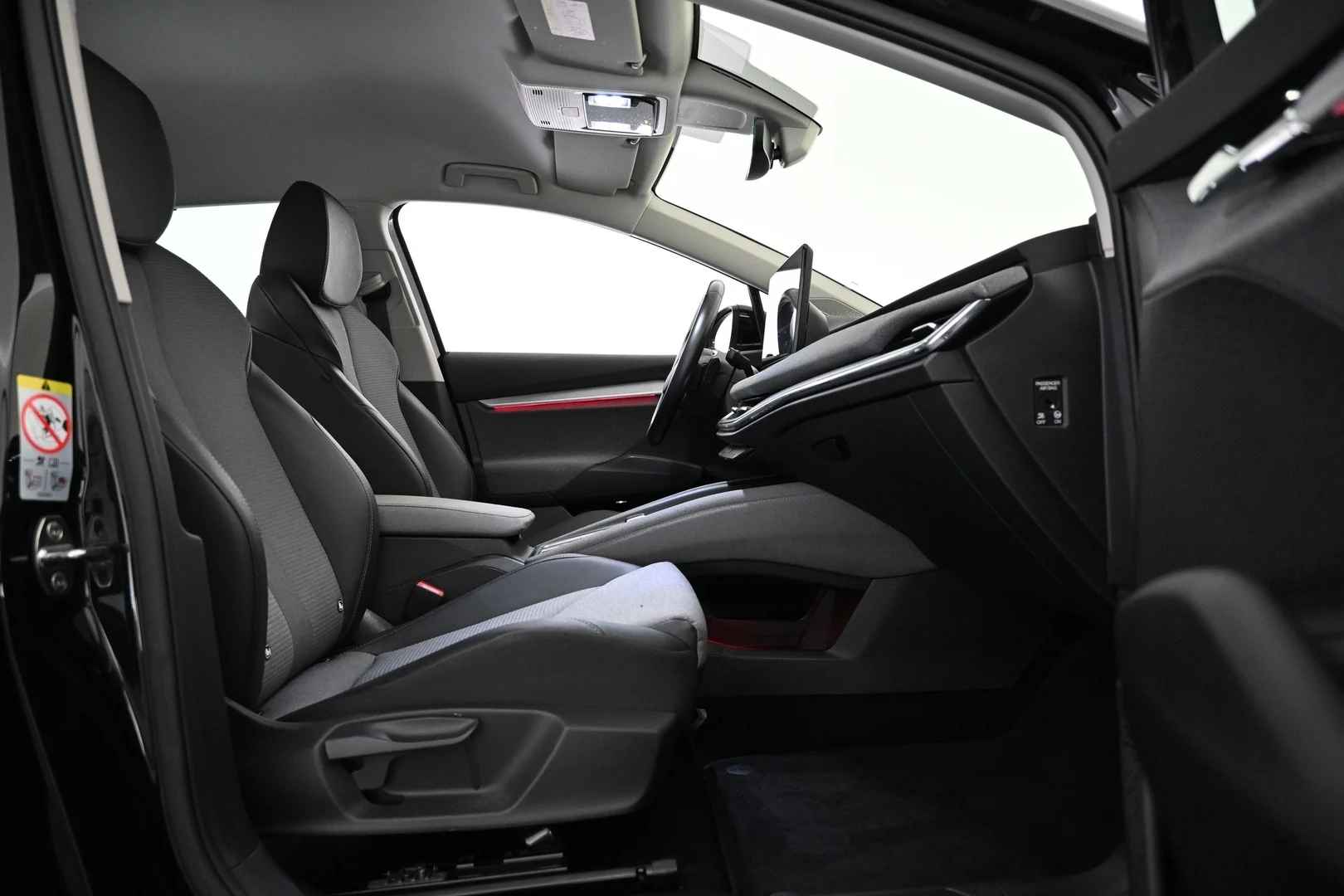 Car Image - 3vfTOYH1LmNaVvq99hgTe2