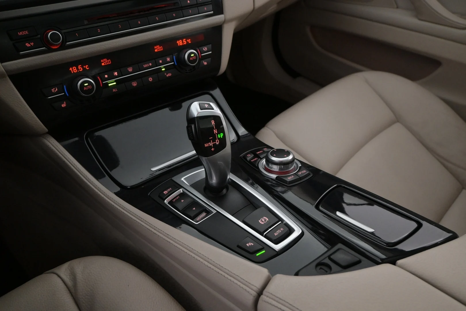 Car Image - 2vZQOpOj3PuWNVumlomGQr