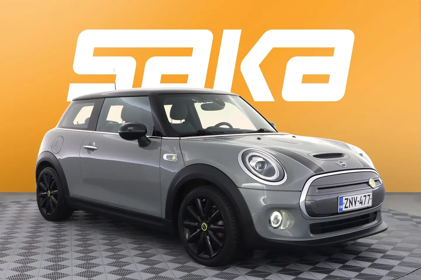 Car Image - 5cL9SRF7k3P4BnzPH05bd2