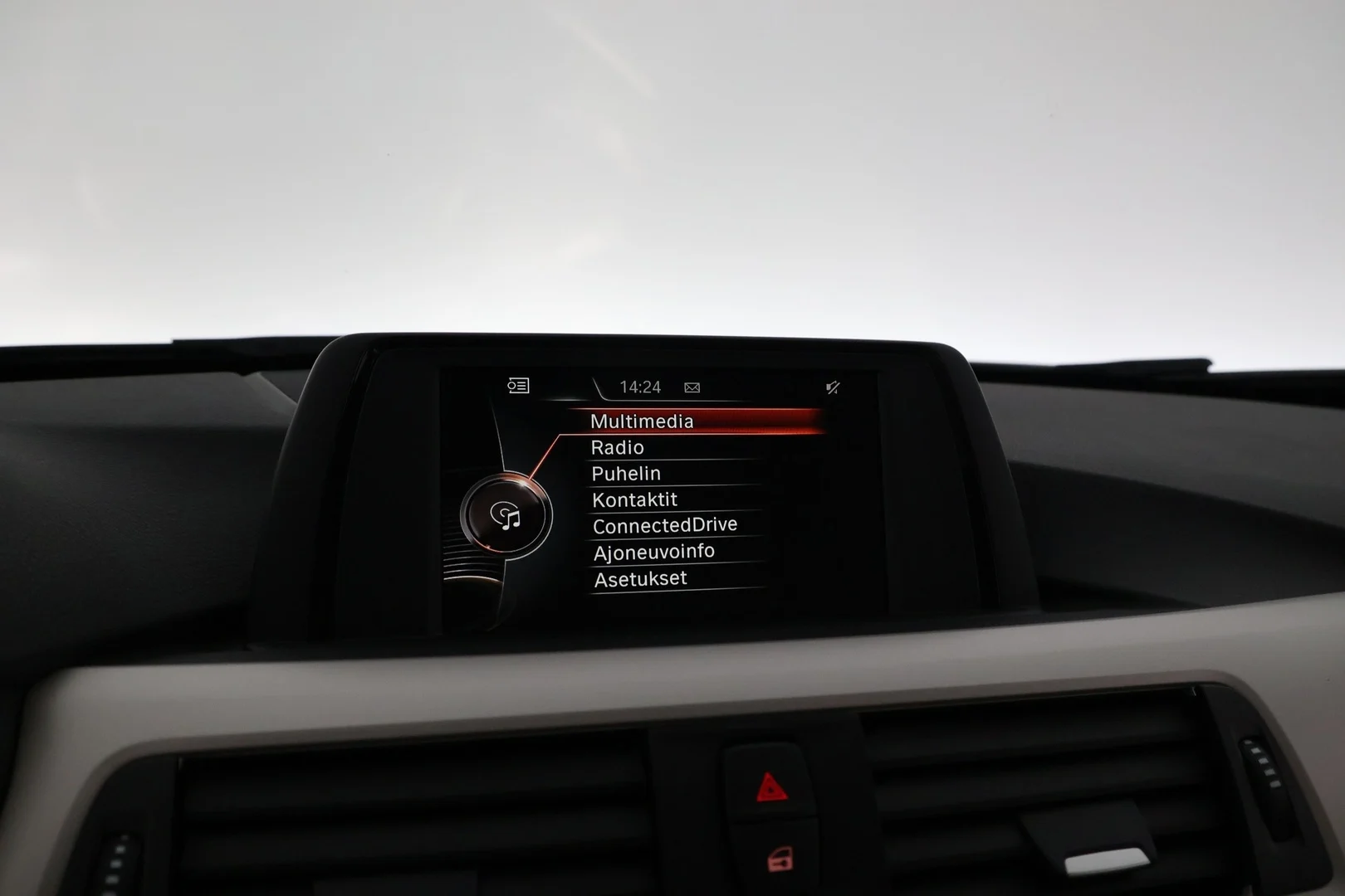 Car Image - 6yn35AYxzEgKTNM6z9IOZO