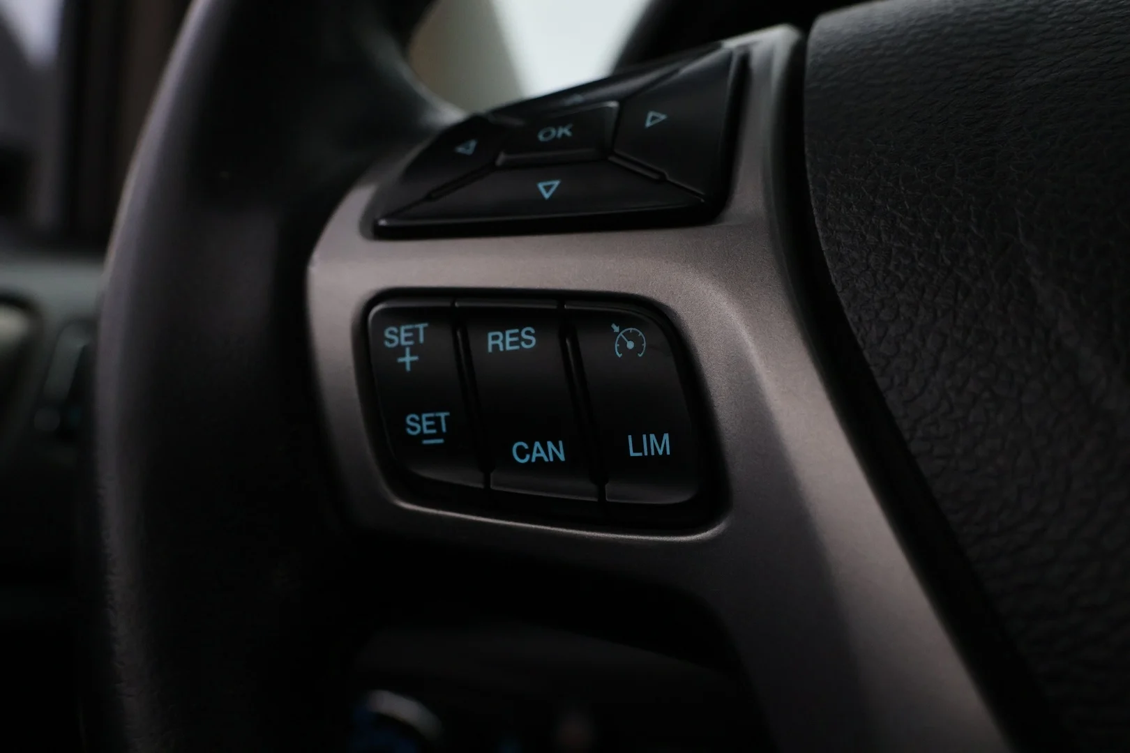 Car Image - 4OtN413K1ZAWH2oaAQETwc