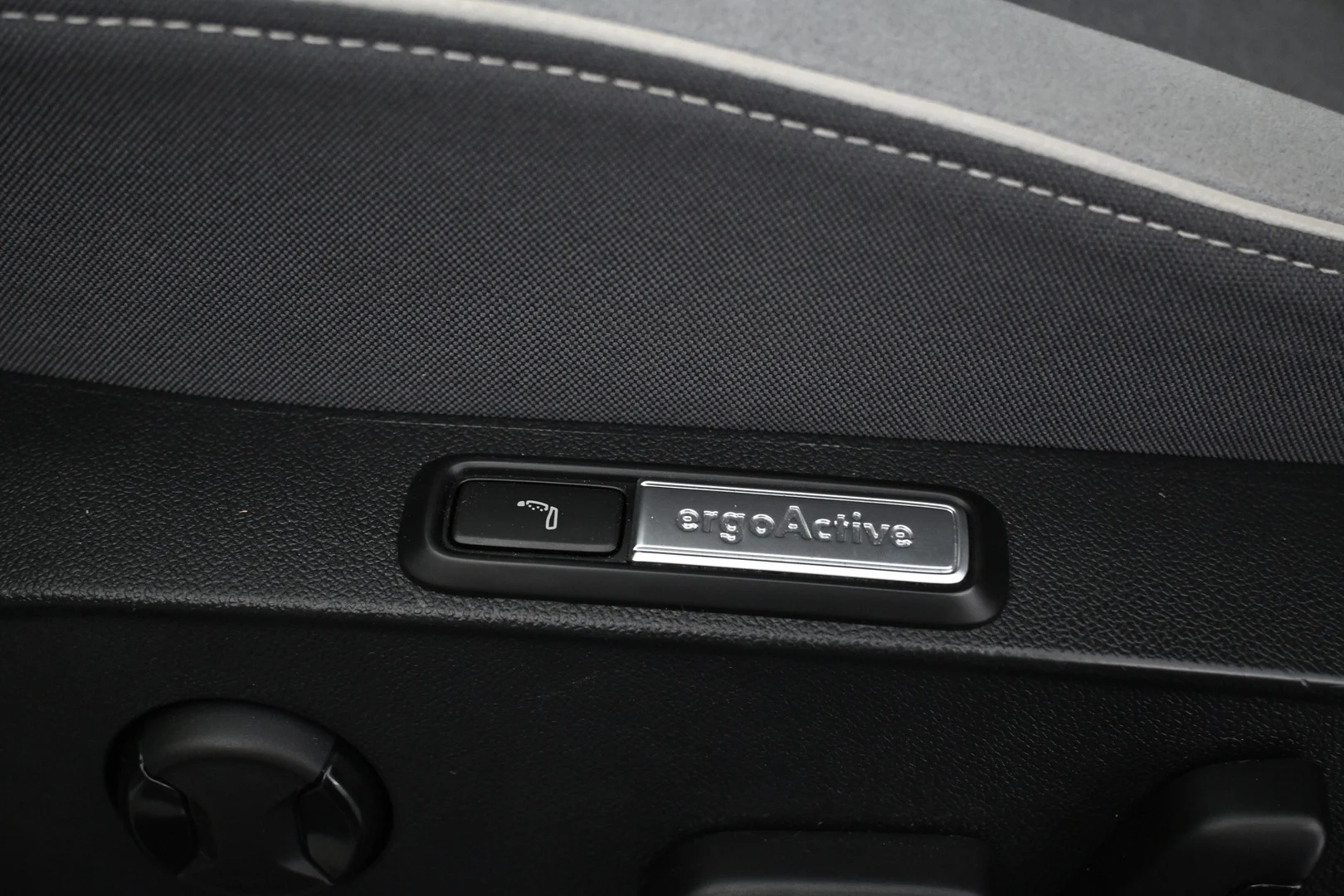 Car Image - 5ix7gv2uP5A3SdAktycRWK