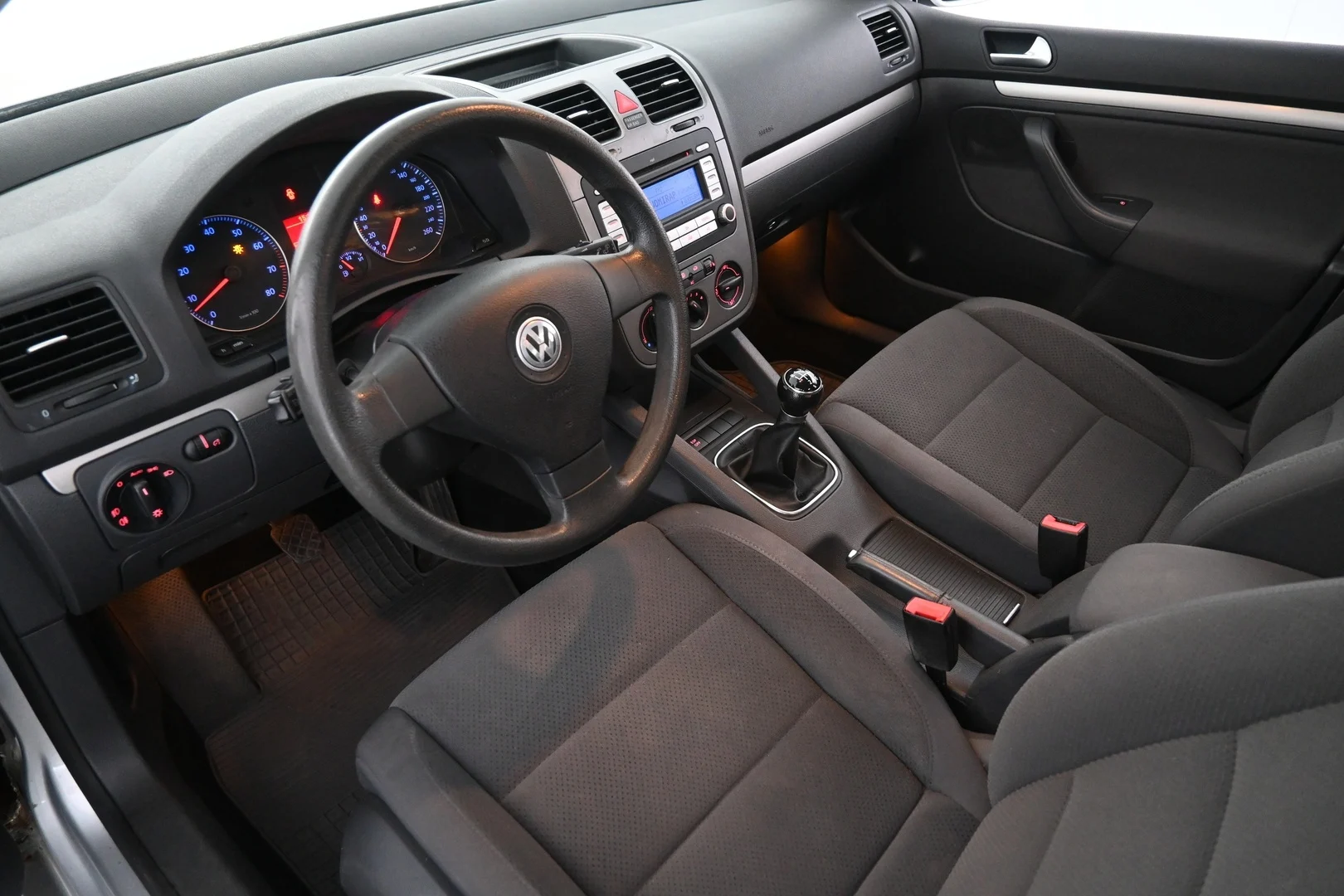 Car Image - 45RohTBYNERsKS42WFC8aB