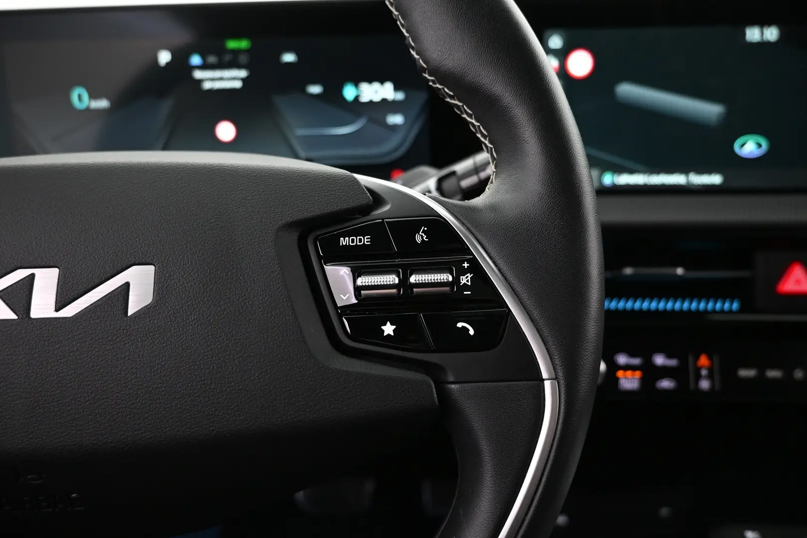 Car Image - 3TyiBY2lCol9xh9y7TNQeK