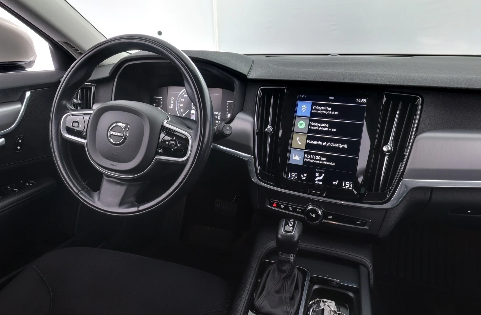 Car Image - QsSh8FzczwS7TLprwT9XR