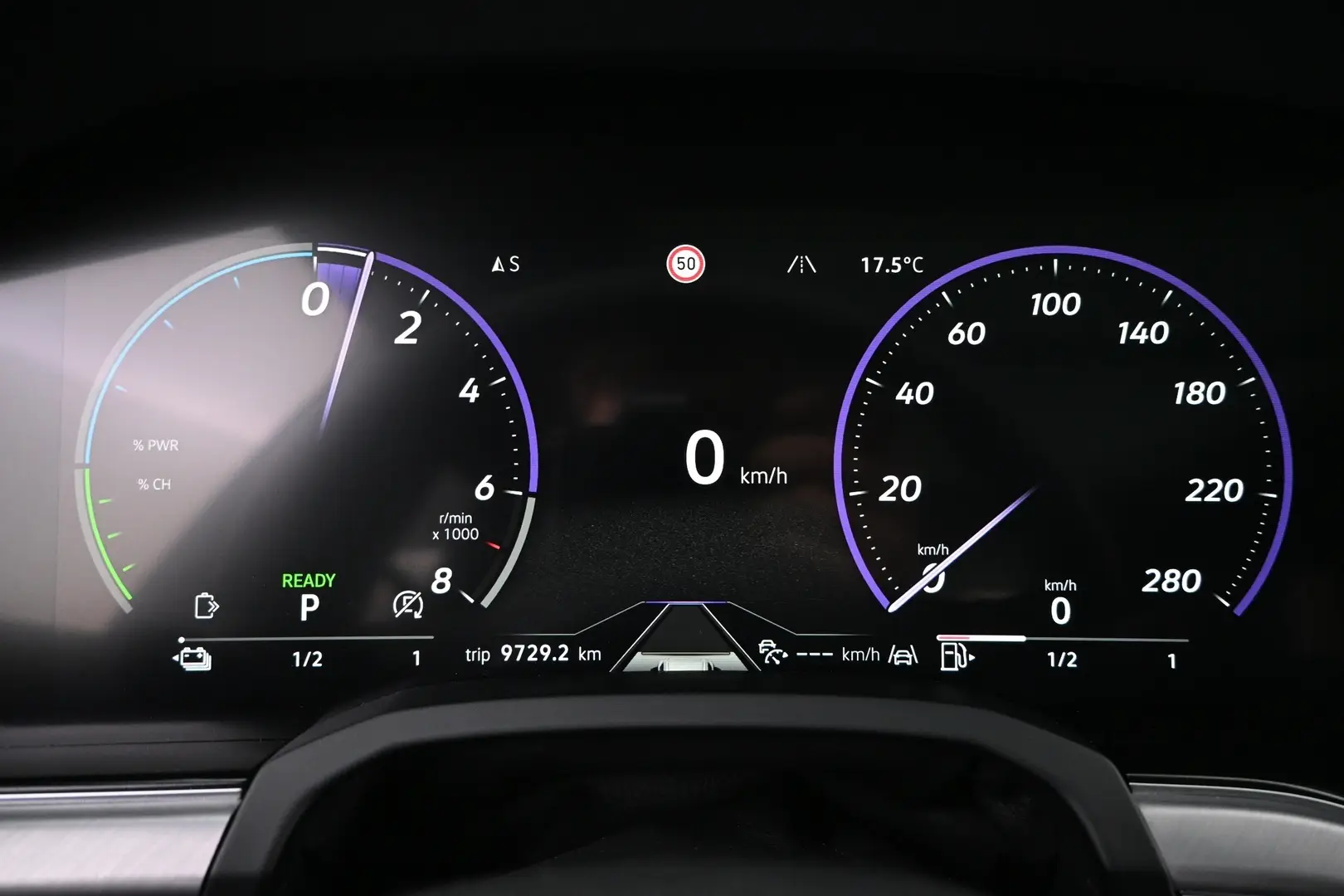 Car Image - 31z33pbrFM4IFXllkkKhvB