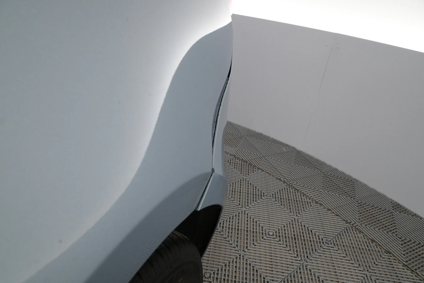 Car Image - 6ARKkrgXQXYuXOuwxKs0eU
