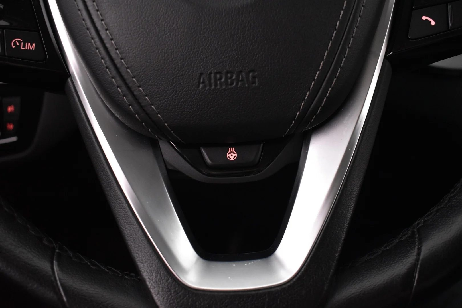 Car Image - 3u83ZjnqPmXByVLPoEYUrn