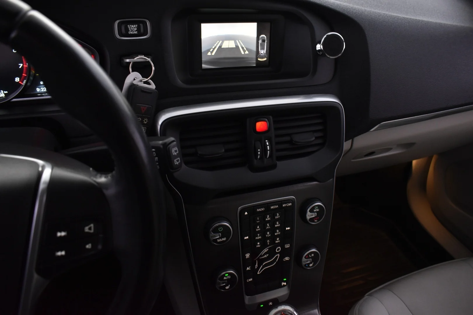 Car Image - 5ZUQ7EJZVSRqXqG1l6xzq4