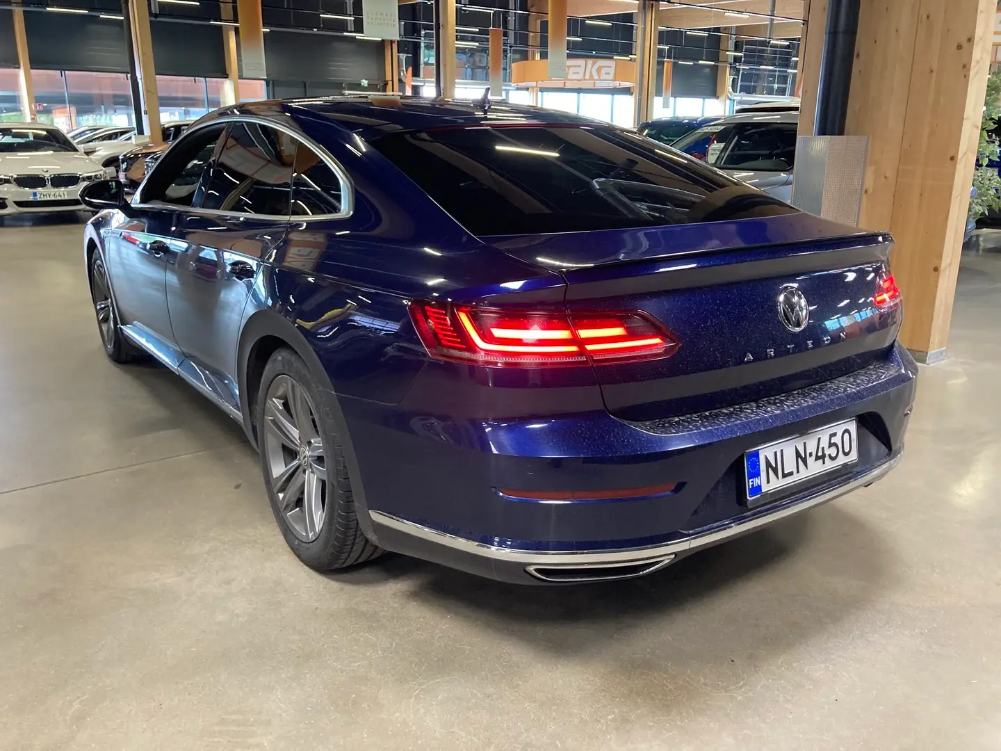 Car Image - Kj1N0wfTAWOCwAZoJelXU