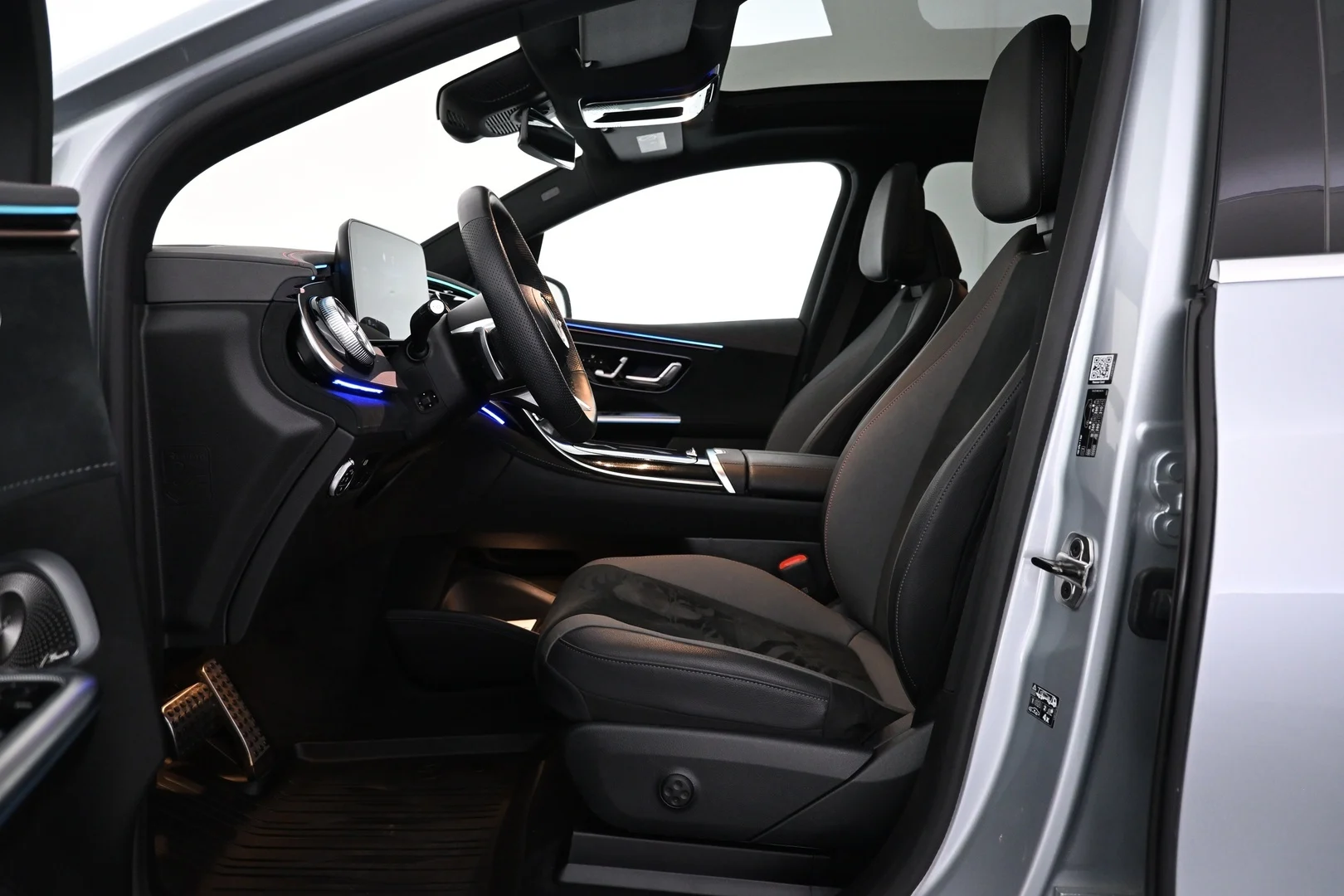 Car Image - 4qx7P0cF6FhGijqsQWAST5