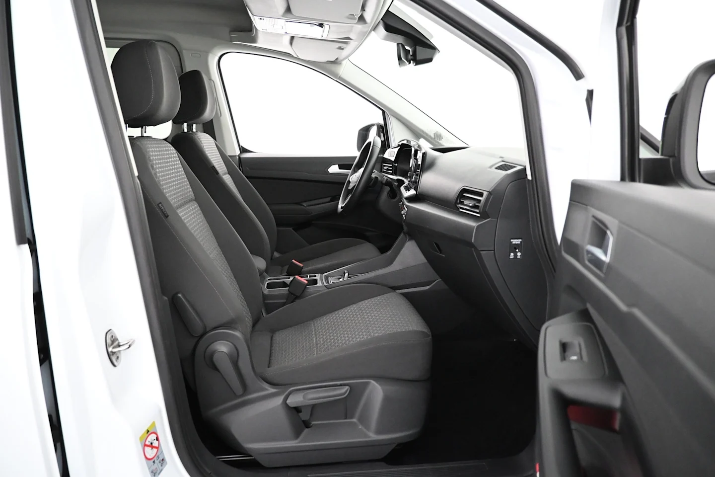 Car Image - 3lIQZxfwRv0O64SxRfnlgn