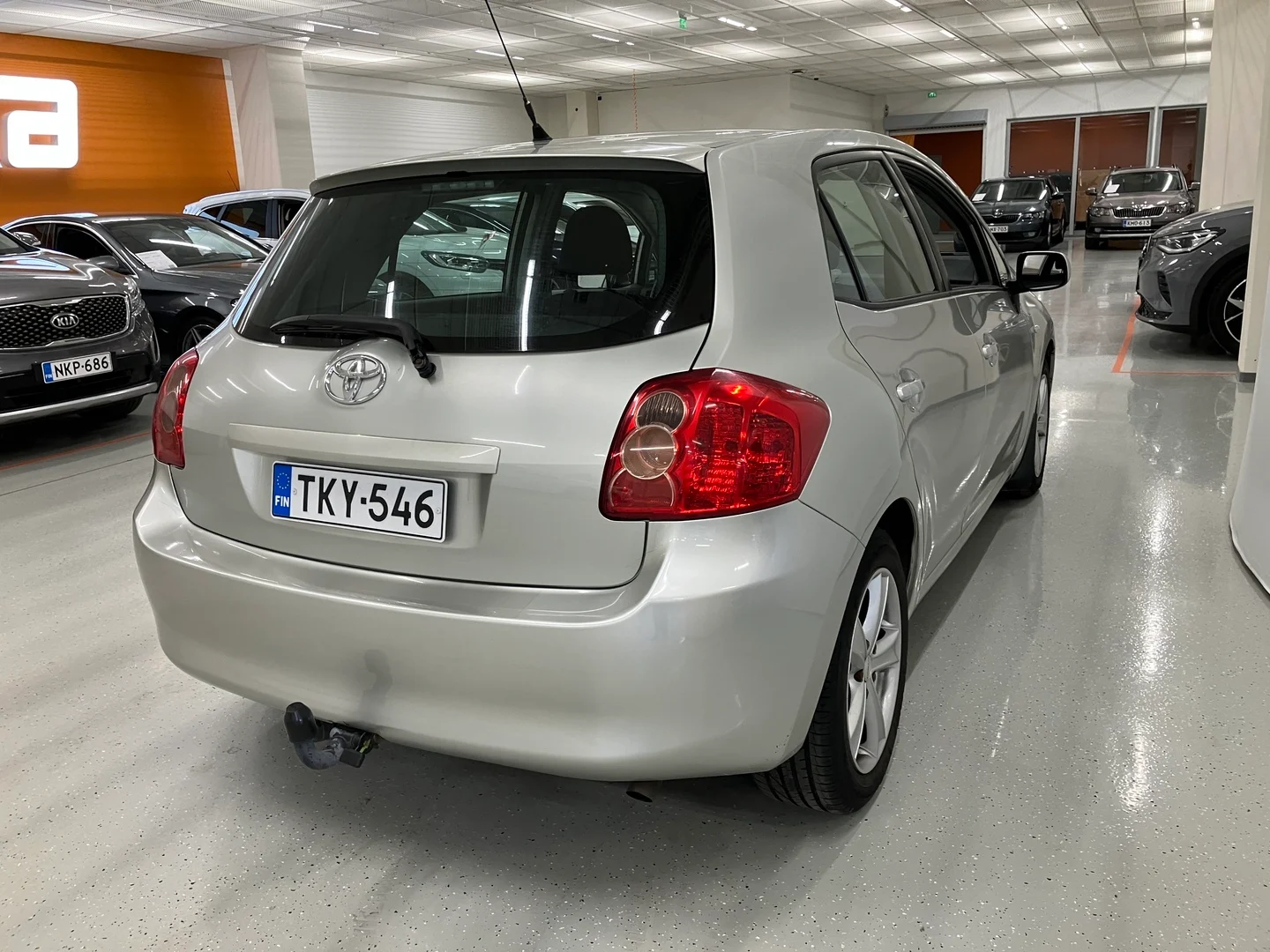 Car Image - 5zBwA1C6Uqr1kwVucZHz8z