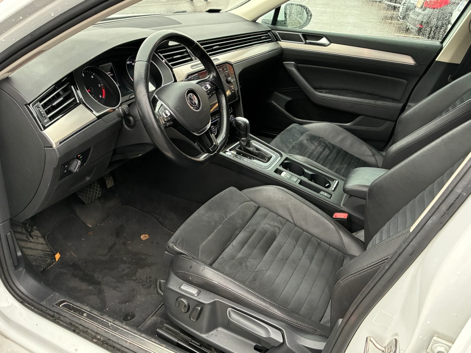 Car Image - 6GP1PCcROvggtuLnGPyouR