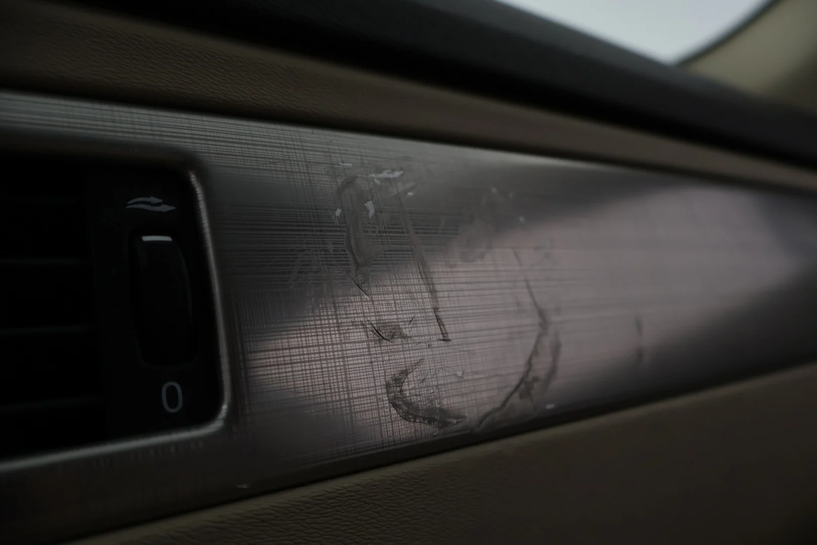 Car Image - 1lI1CEur1tpb4VjwO7Jb7U