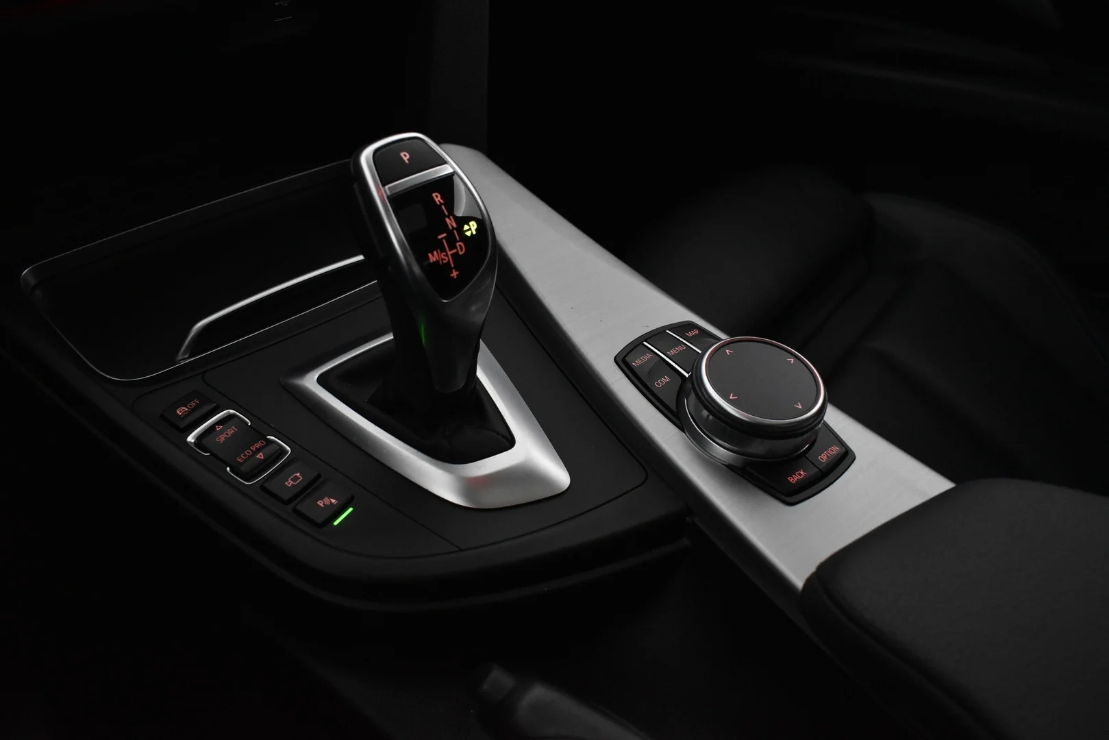 Car Image - 4SlzjSC9uTHKIb8wQaaOLK