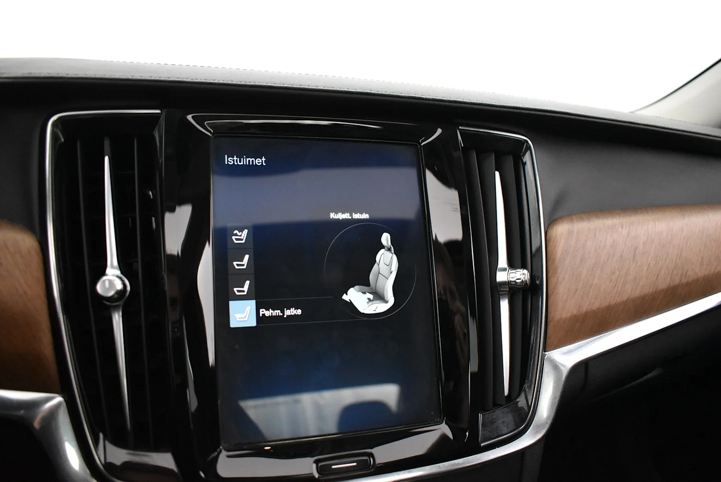 Car Image - 44kxJzRqzvbMQyrDeUxTIZ
