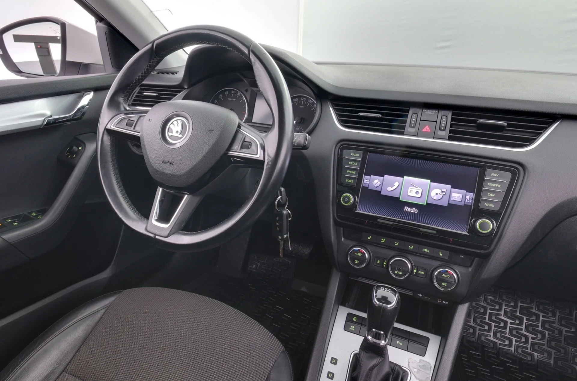 Car Image - 5MAbh9qPwFxQEQFQnXCrOO