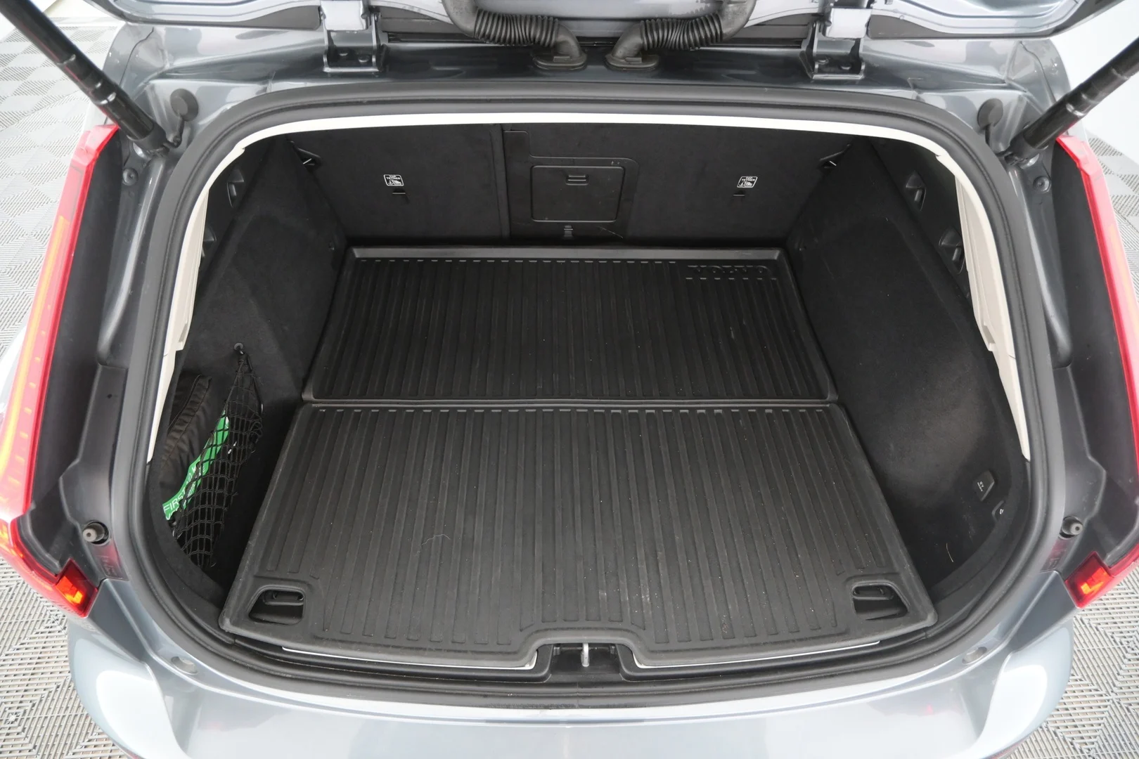 Car Image - 6xBq4B4hWNFwzxV7iS1zg4