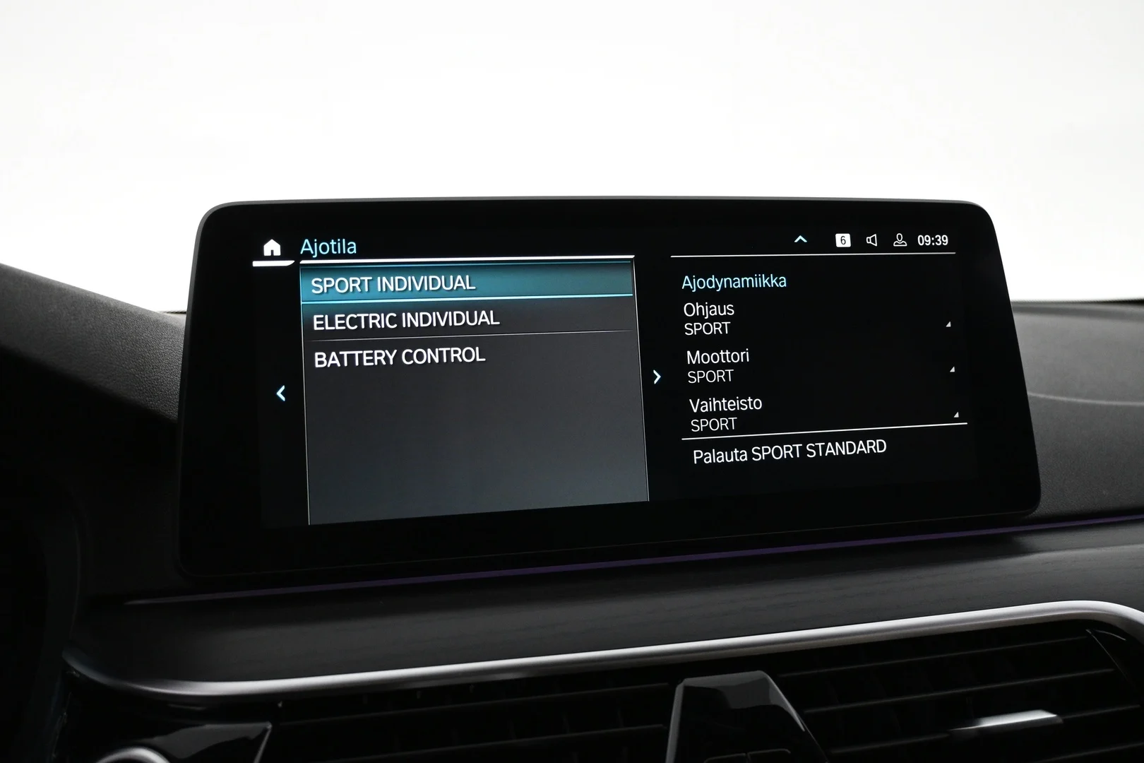 Car Image - 1hX1yc31TZU4juICgdKA6y