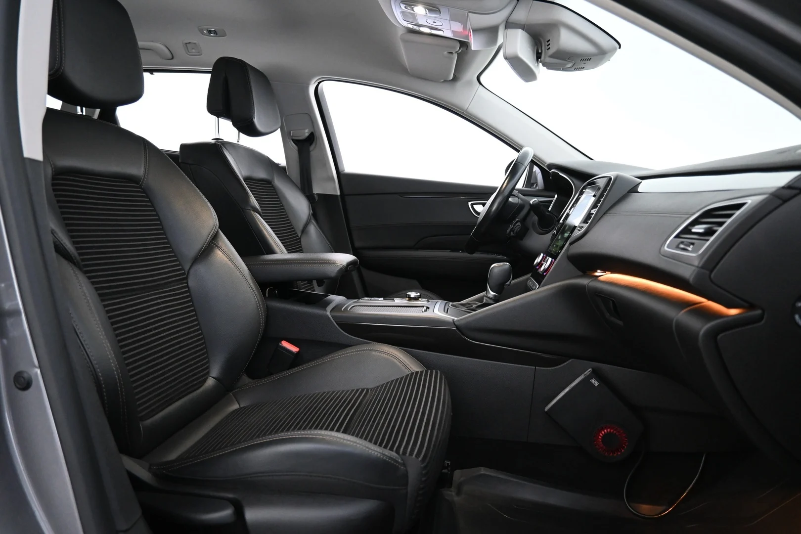 Car Image - 204vQF973EU9252FhTqrVV