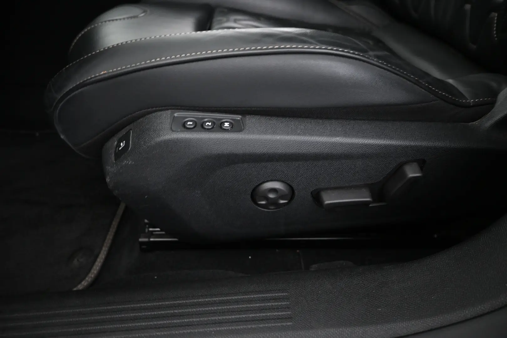 Car Image - KEt3PvyPALusB3xbHYUPo