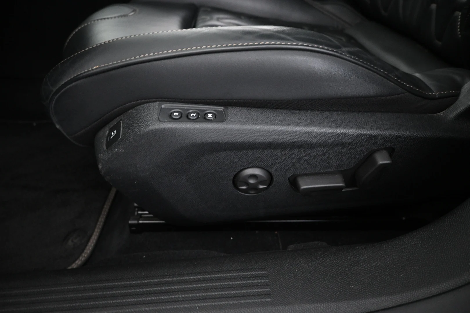 Car Image - KEt3PvyPALusB3xbHYUPo