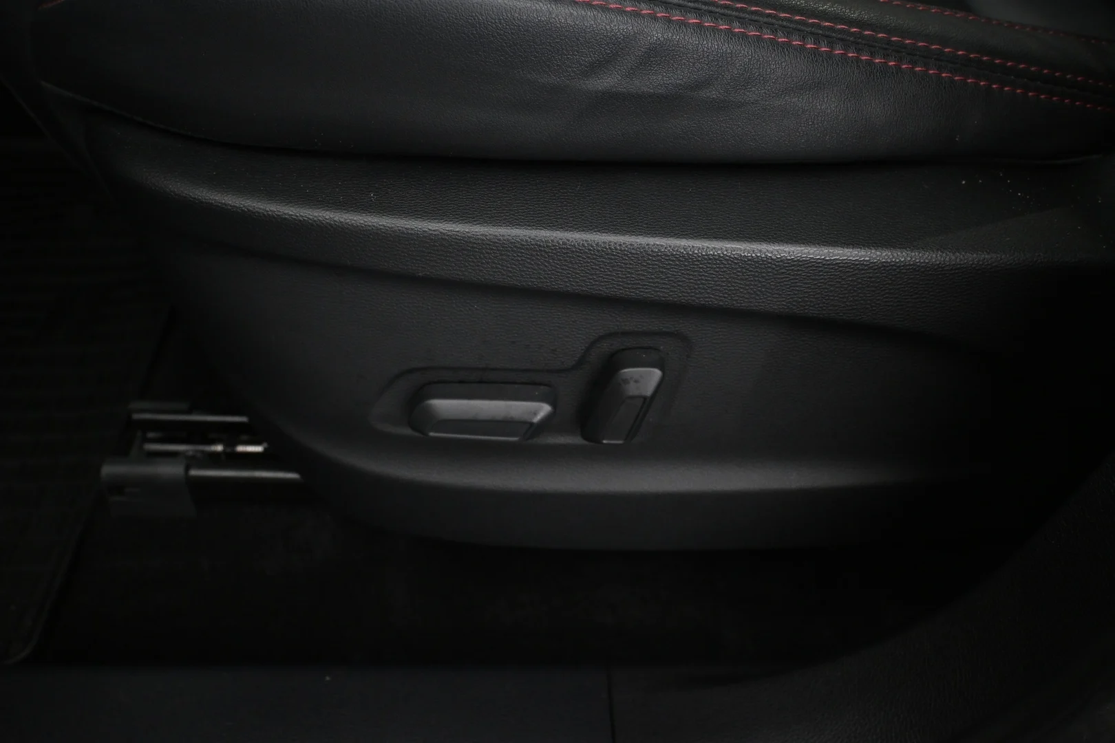 Car Image - 6XK3NVVQ3UneHgl9yrwk3