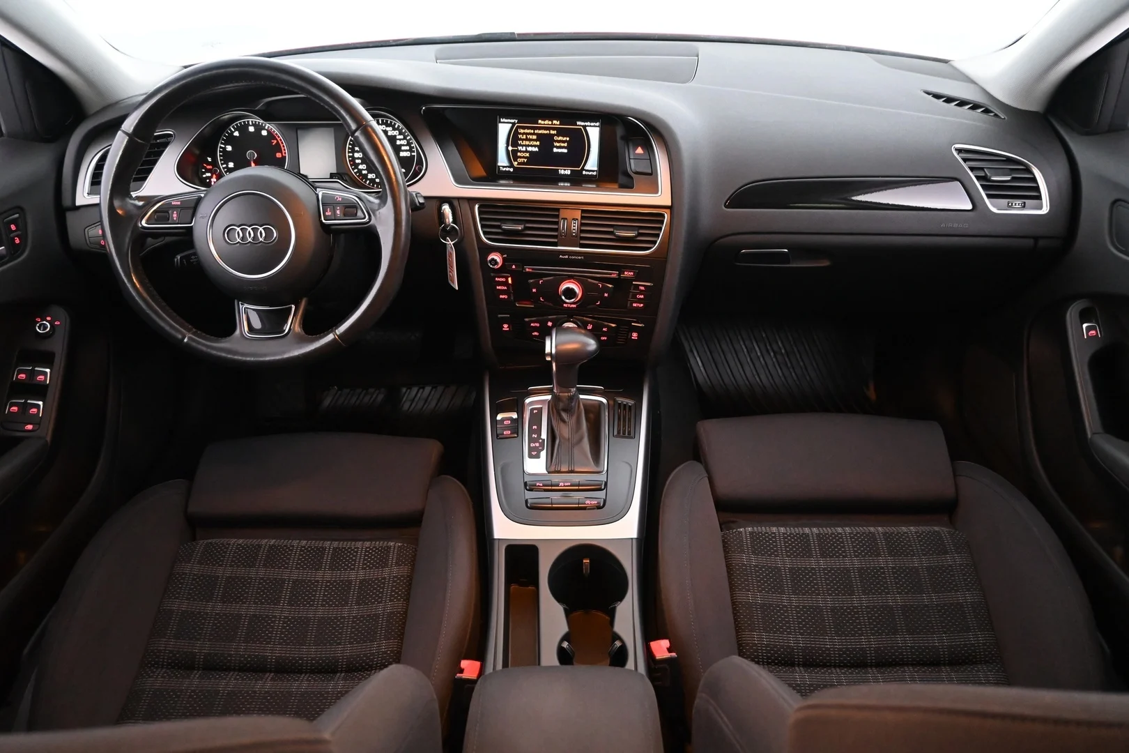 Car Image - 6NqHL4N51Ri5IJFAL33dp7