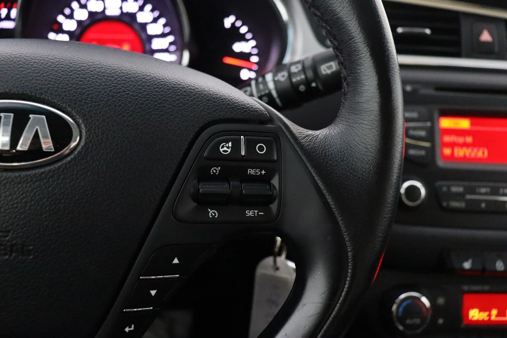 Car Image - vChNInyyyAzYbKAKvOM14